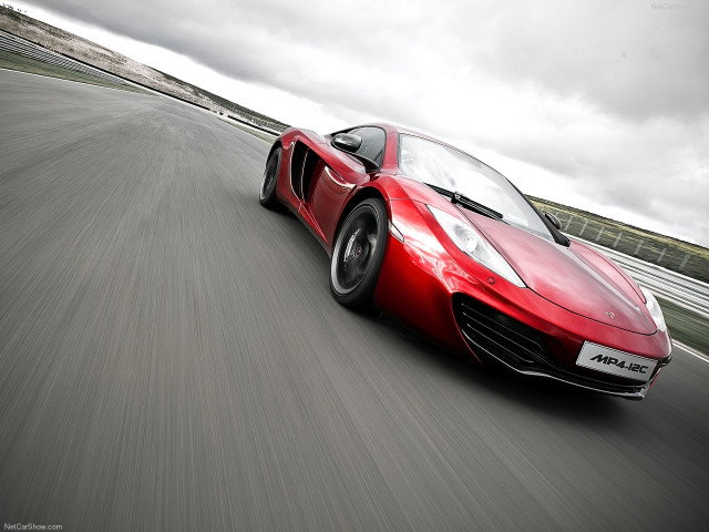 McLaren MP4-12C фото