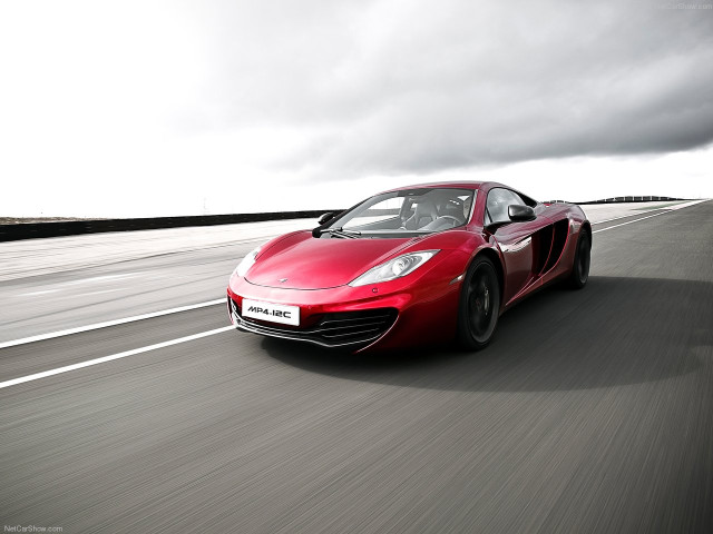 McLaren MP4-12C фото