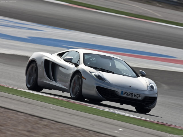 McLaren MP4-12C фото