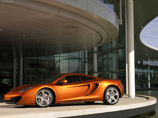 McLaren MP4-12C фото