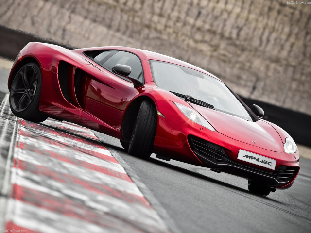 McLaren MP4-12C фото