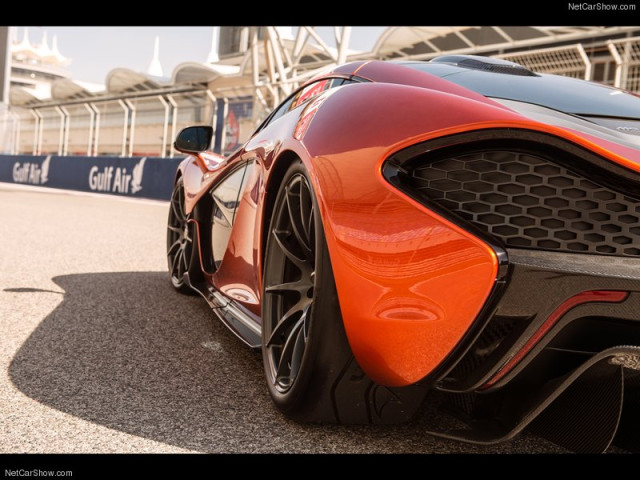 McLaren P11 фото