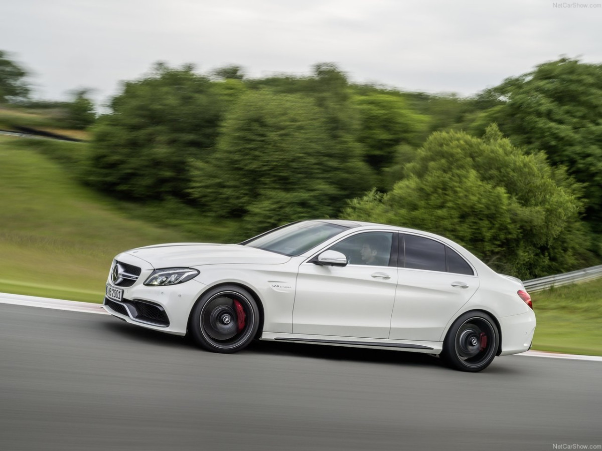 Mercedes-Benz C63 AMG фото 134879