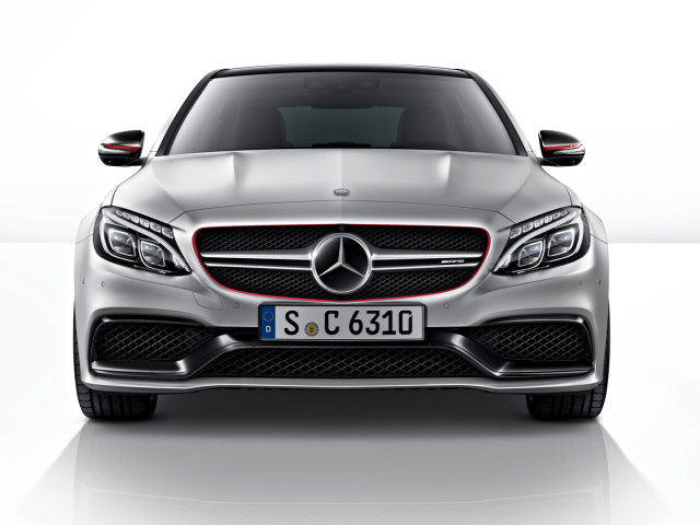 Mercedes-Benz C63 AMG фото