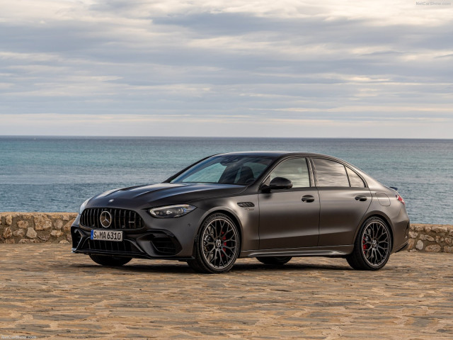 Mercedes-Benz C63 AMG фото