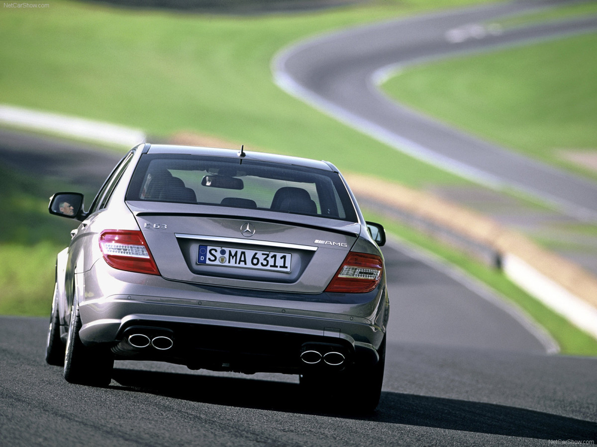 Mercedes-Benz C63 AMG фото 45236