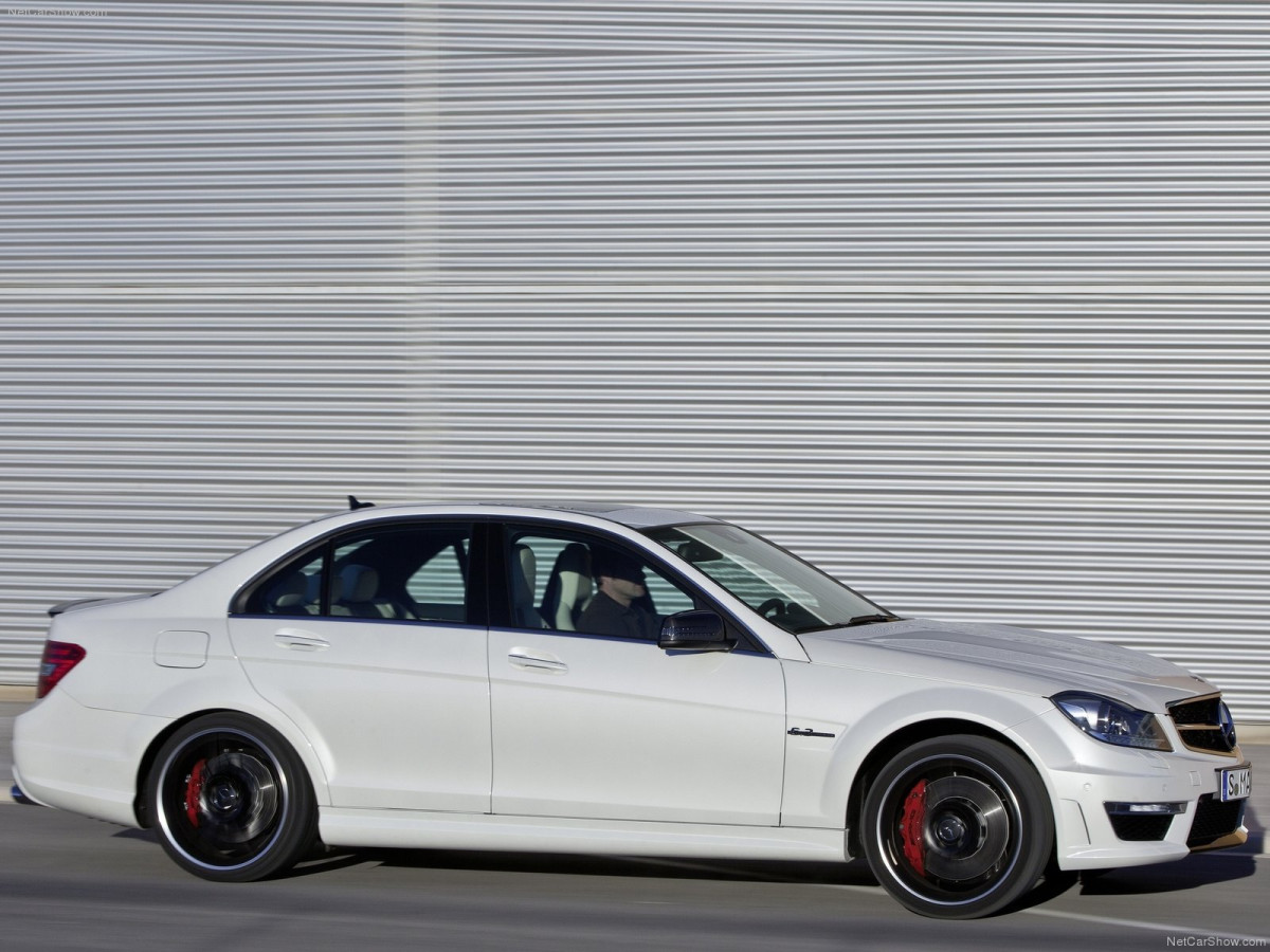 Mercedes-Benz C63 AMG фото 88166