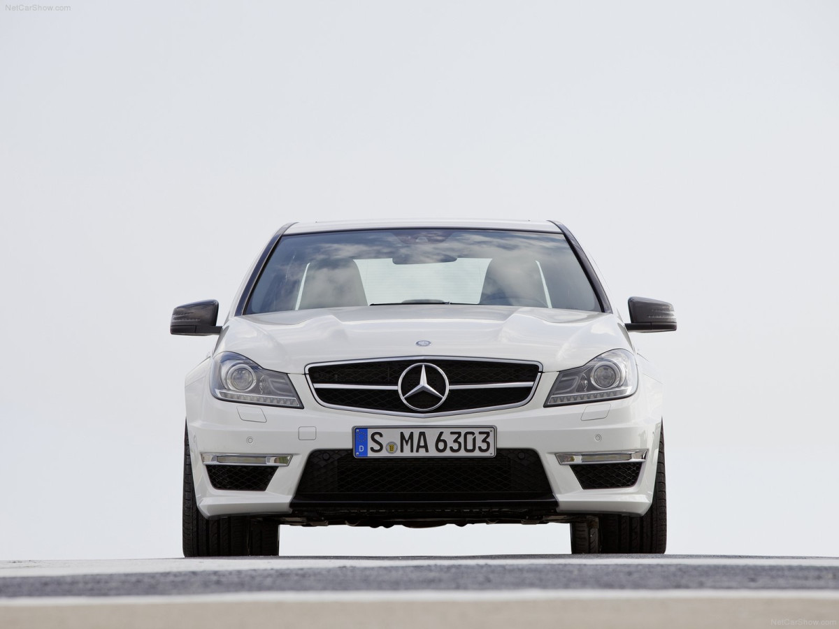 Mercedes-Benz C63 AMG фото 88187