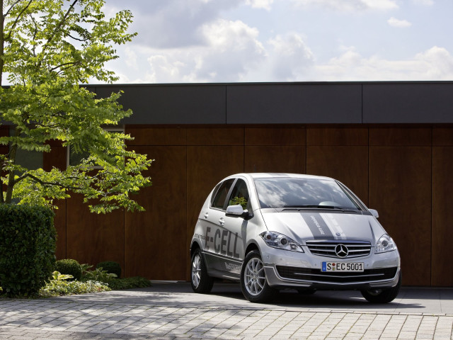 Mercedes-Benz A-Class E-CELL фото