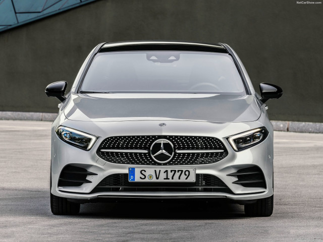 Mercedes-Benz A-Class Sedan фото