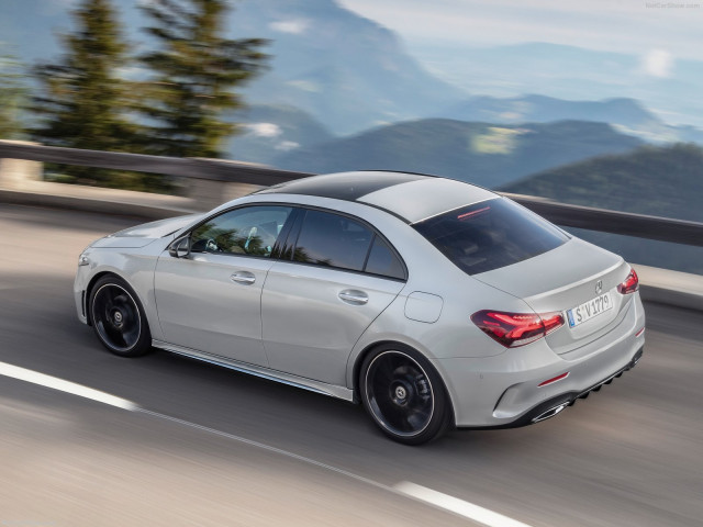 Mercedes-Benz A-Class Sedan фото