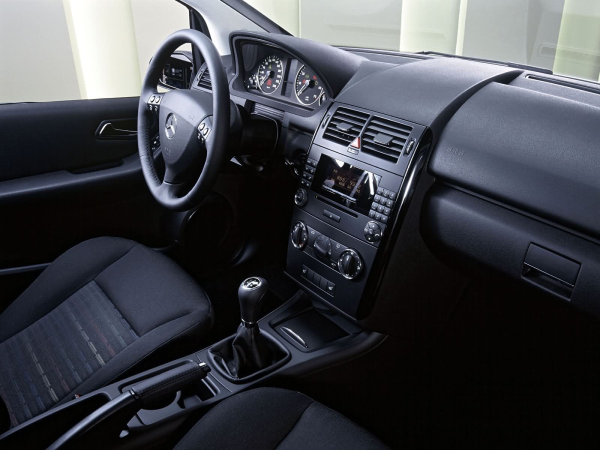 Mercedes-Benz A-Class фото 10724