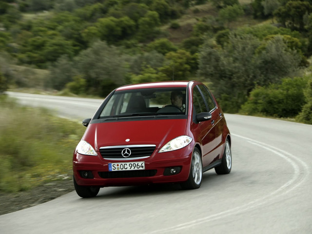 Mercedes-Benz A-Class фото