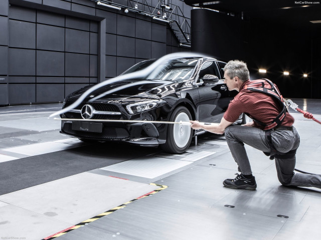 Mercedes-Benz A-Class фото