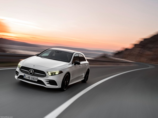 Mercedes-Benz A-Class фото