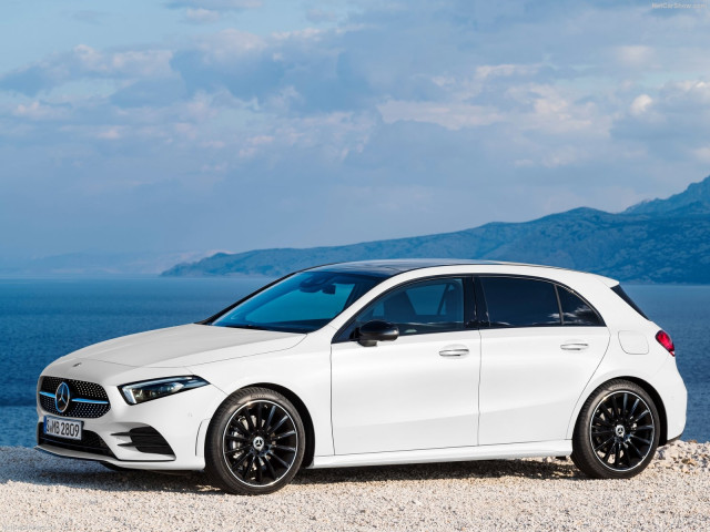 Mercedes-Benz A-Class фото