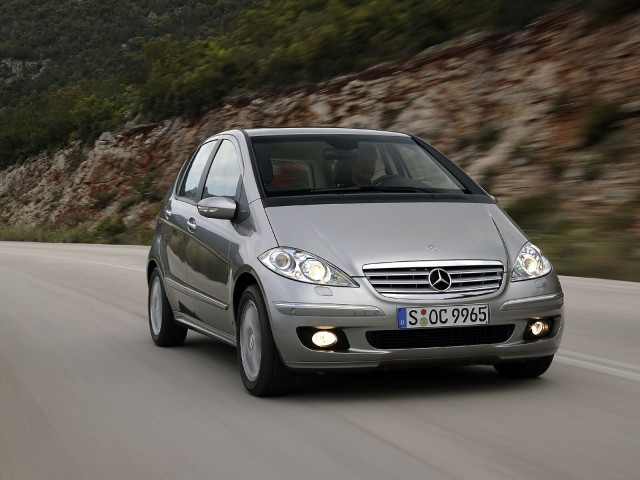 Mercedes-Benz A200 фото