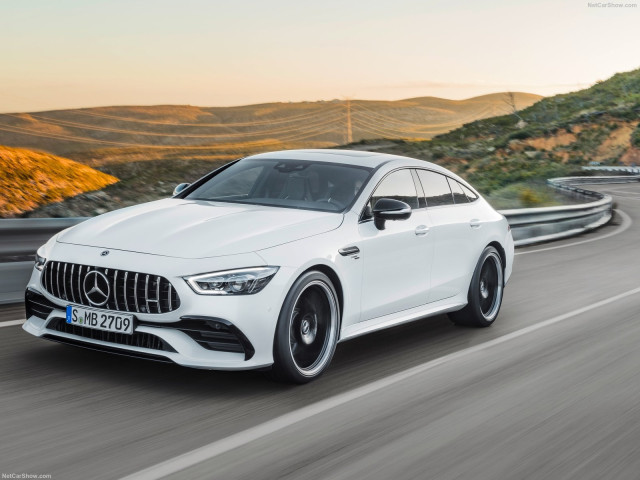 Mercedes-Benz AMG GT 4-Door фото