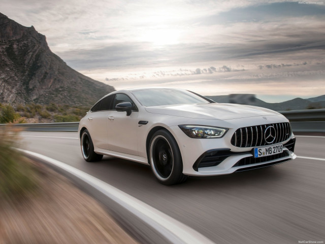 Mercedes-Benz AMG GT 4-Door фото