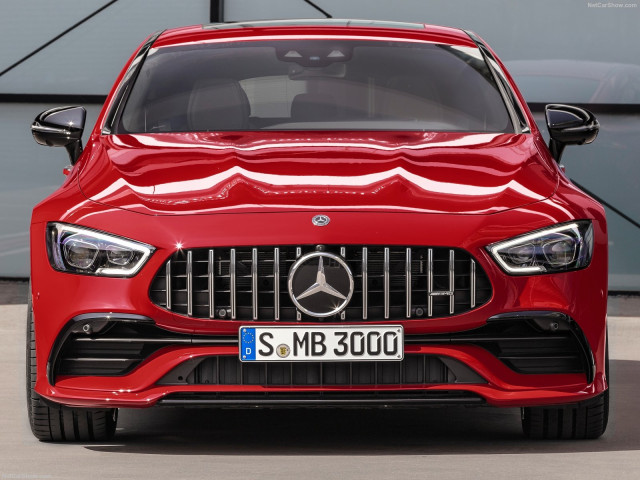 Mercedes-Benz AMG GT 4-Door фото