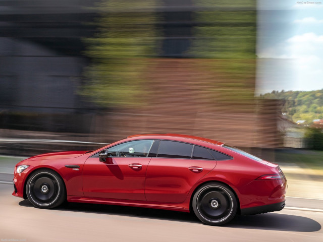 Mercedes-Benz AMG GT 4-Door фото