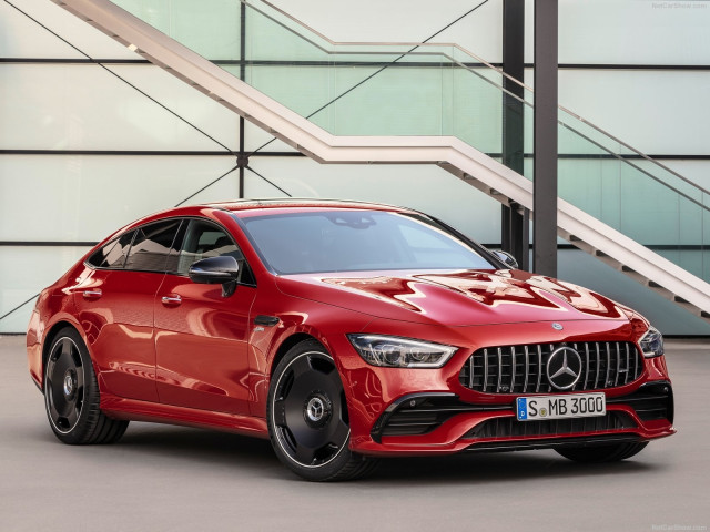 Mercedes-Benz AMG GT 4-Door фото