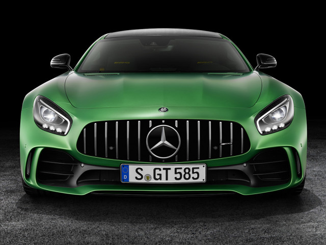 Mercedes-Benz AMG GT R фото