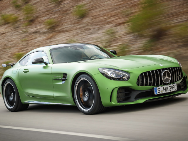 Mercedes-Benz AMG GT R фото