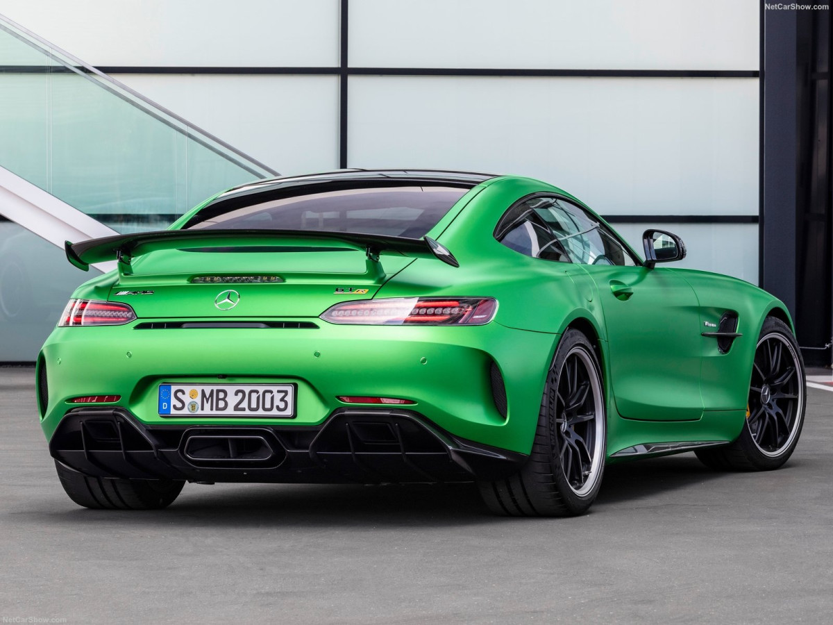 Mercedes-Benz AMG GT R фото 201354