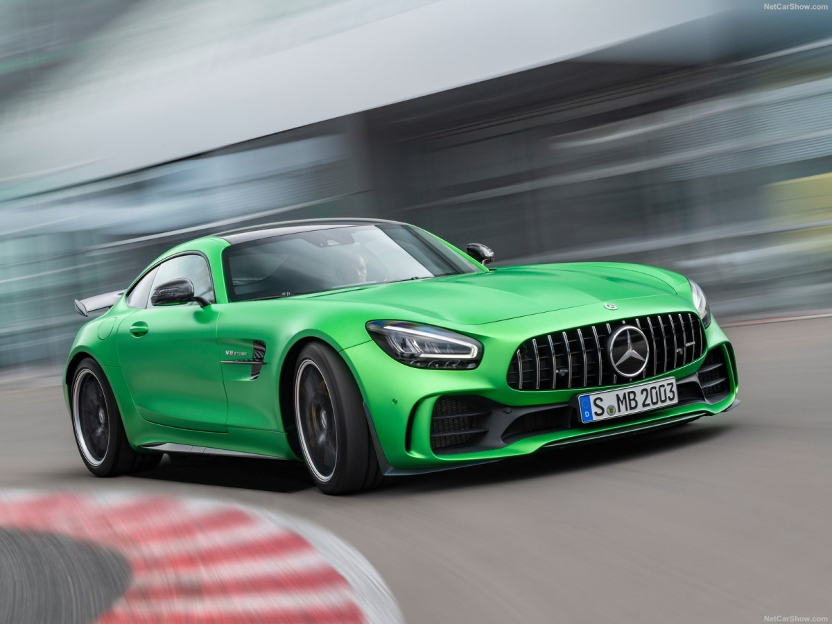 Mercedes-Benz AMG GT R фото 201358