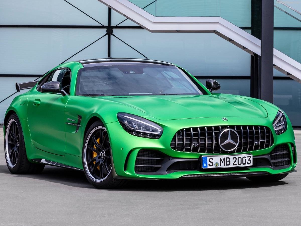 Mercedes-Benz AMG GT R фото 201359