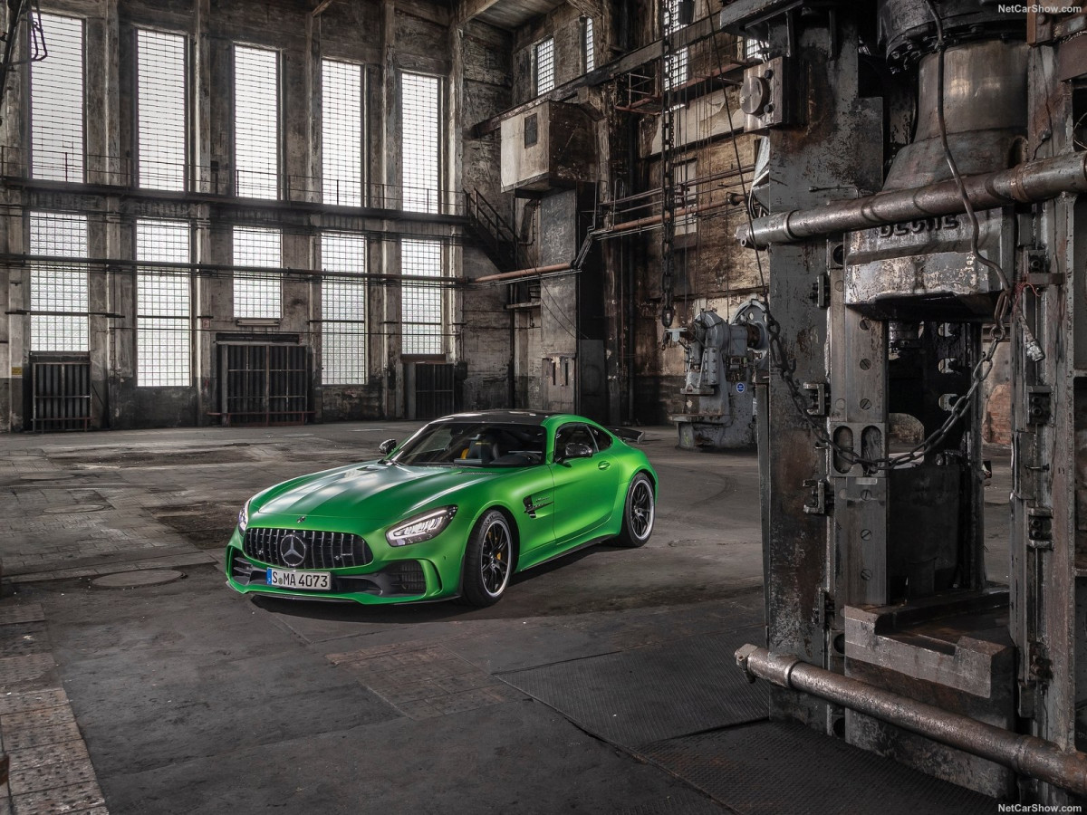 Mercedes-Benz AMG GT R фото 201362