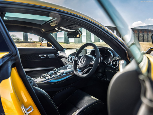 Mercedes-Benz AMG GT S фото