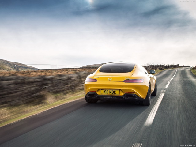 Mercedes-Benz AMG GT S фото