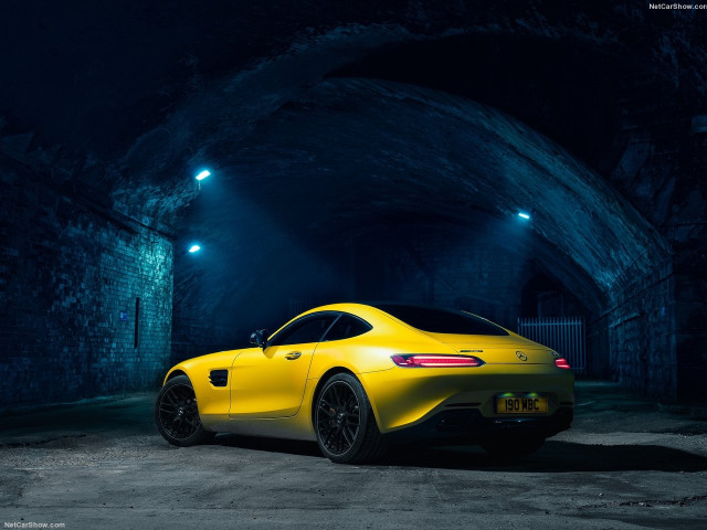 Mercedes-Benz AMG GT S фото