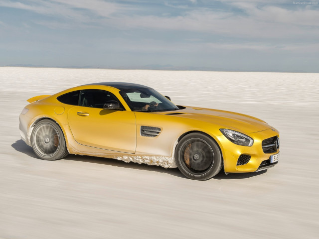 Mercedes-Benz AMG GT фото