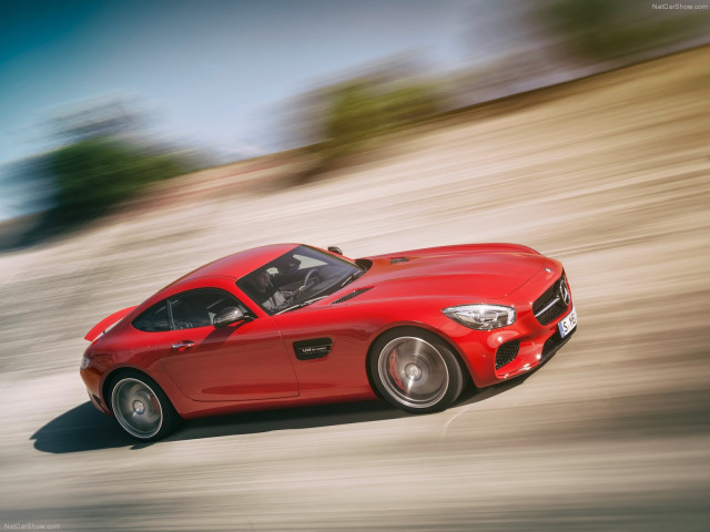 Mercedes-Benz AMG GT фото