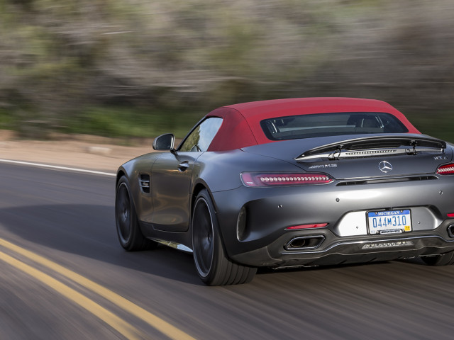 Mercedes-Benz AMG GT фото