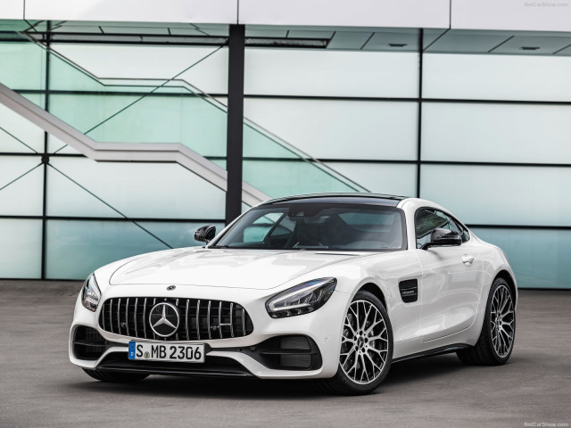 Mercedes-Benz AMG GT фото