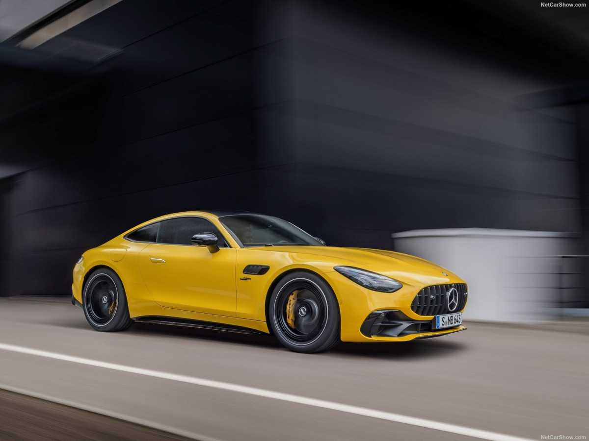 Mercedes-Benz AMG GT фото 212047