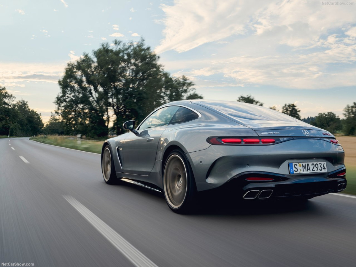 Mercedes-Benz AMG GT фото 212697