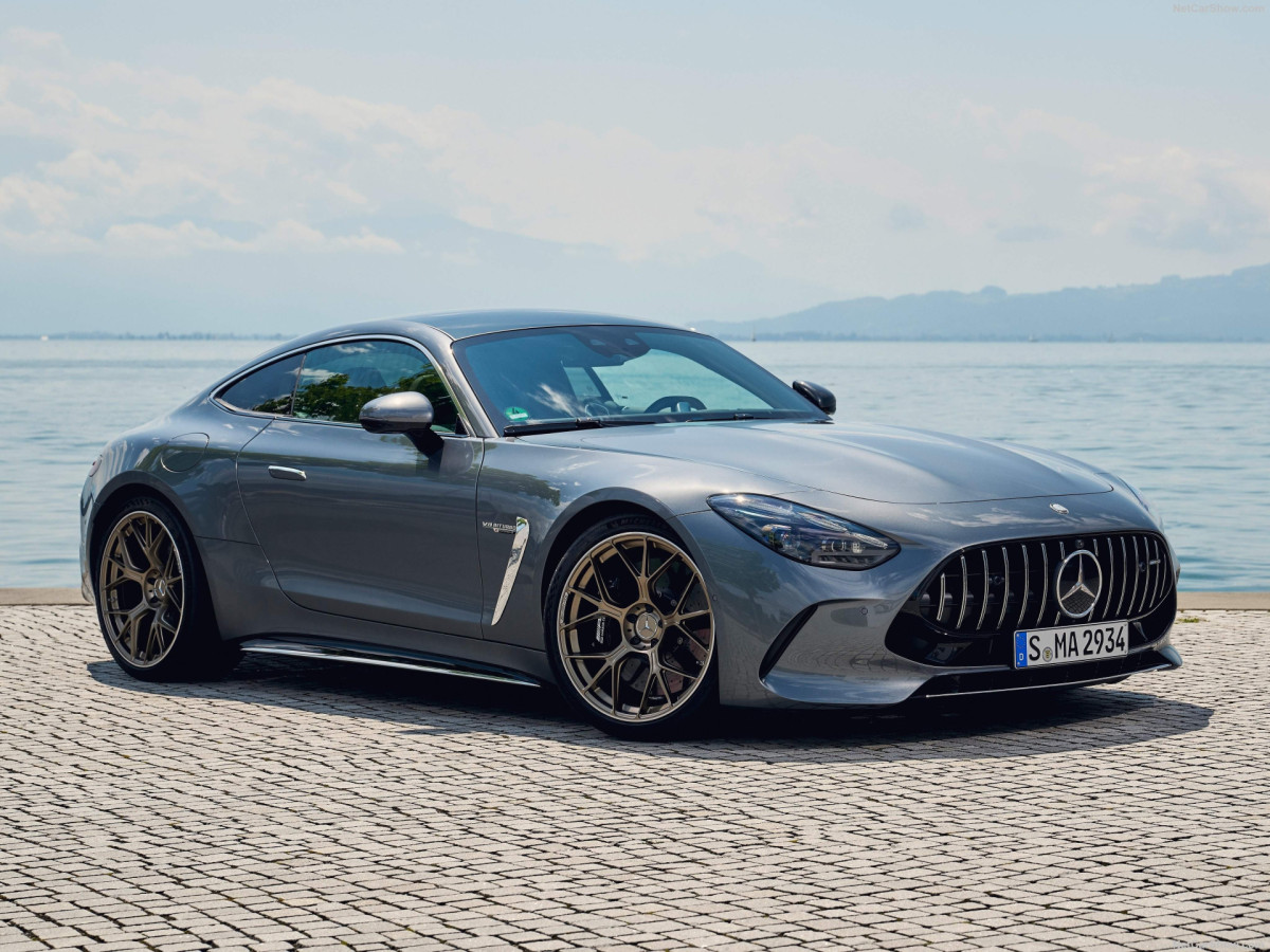 Mercedes-Benz AMG GT фото 212698