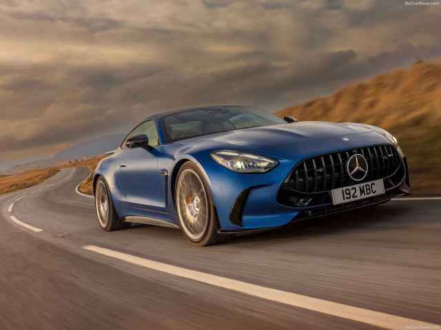 Mercedes-Benz AMG GT фото