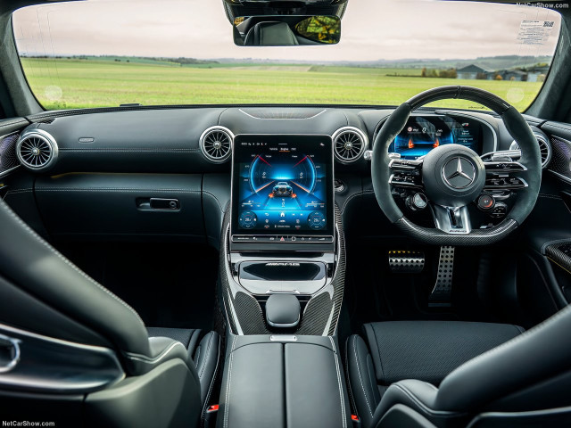 Mercedes-Benz AMG GT фото