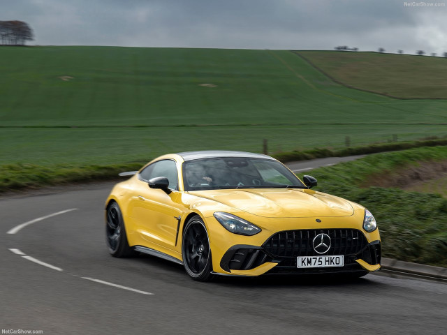 Mercedes-Benz AMG GT фото