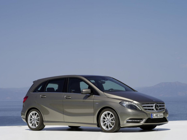 Mercedes-Benz B-Class фото