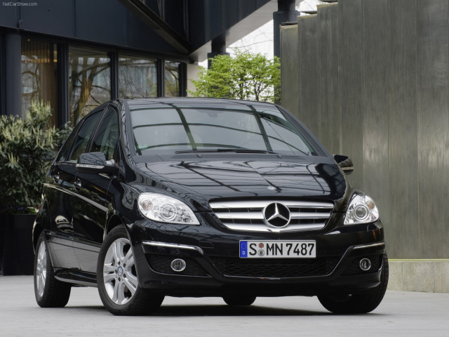 Mercedes-Benz B-Class фото