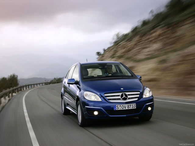 Mercedes-Benz B-Class фото