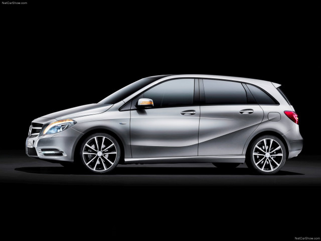 Mercedes-Benz B-Class фото