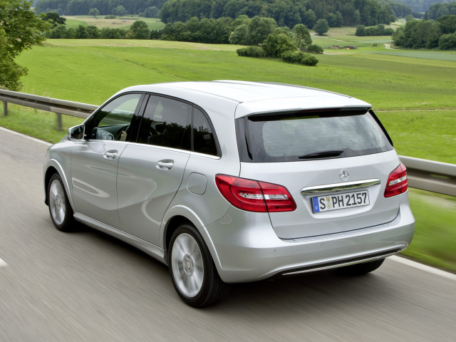 Mercedes-Benz B-Class фото